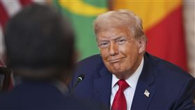 ▲美國總統川普9日在白宮與非洲國家領導人共進午餐。（圖／美聯社／達志影像）