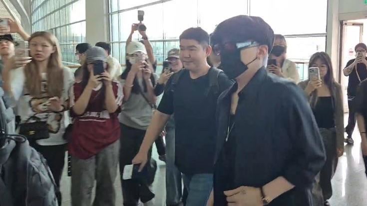 GD全黑現身韓國機場　抵台時間曝光了