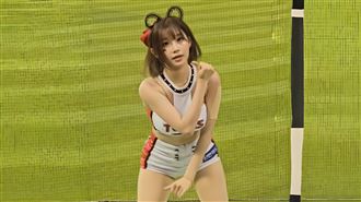 李珠珢剪短髮暴改「大眼濃妝」臉全變了！