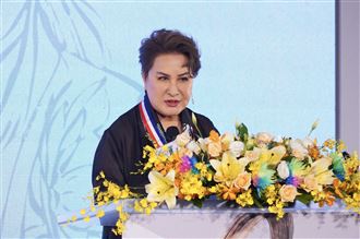 楊麗花代亡夫告兄嫂爭股份！二審獲賠上億