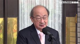 ▲柯建銘在立法院議場前接受媒體聯訪。（圖／翻攝畫面）
