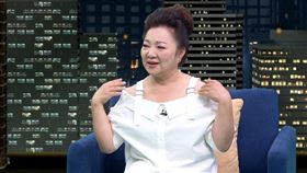 白冰冰形容自己的「鐵肩甲」，是經過人生歷練的重擔淬煉而成。
（圖／年代提供）