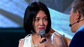 澎恰恰飾演一位因病深陷幻覺的老人，苗可麗則飾演守在父親身邊、不離不棄的女兒。