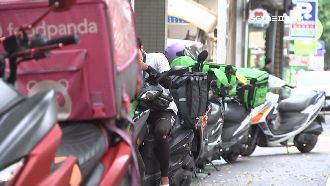 小餐館老闆對外送專法修法的憂慮