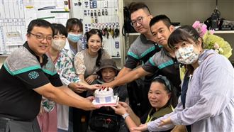 送便當到消防隊自摔命危　消防員奇蹟救命