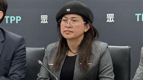 民眾黨團記者會，黃國昌、吳春城、麥玉珍等人出席。(圖/記者陳怡潔攝影)