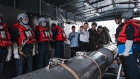 ▲國防部長顧立雄對官兵執行戰備任務的辛勞，予以高度肯定與嘉許。（圖／國防部提供） 