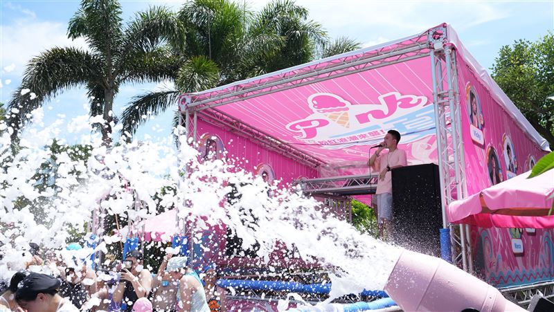 全台遊樂園優惠！持登機證只要100元