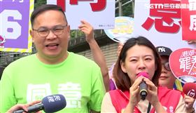 ▲王義川、何孟樺橫科掃街（圖／翻攝畫面）