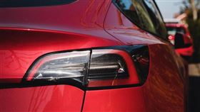 ▲LED車燈模組業務持續貢獻良好營收動能，進一步創造麗清上半年營收，改寫歷年同期新高。（示意圖／PIXABAY）  