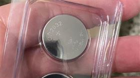 男童誤吞鈕扣電池，臟器被燒穿，短短4天就去世。（圖／翻攝自Jackie Huff臉書）