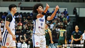 ▲2025瓊斯盃，台灣籃後衛賀博第一節壓哨灌籃。（圖／記者劉彥池攝影）