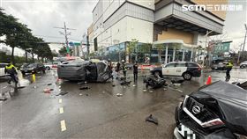 北屯,車禍,碰撞,路口,翻車,骨折（圖／翻攝畫面）
