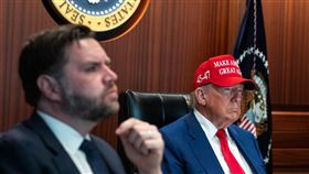 美國總統川普表示，打擊伊朗3處核設施是為了阻止「核威脅」。（圖／翻攝自The White House）