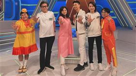 史丹利（左二）復出藝能界（圖／翻攝臉書）