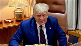 快訊／川普突宣布　擬徵100%半導體關稅！