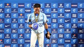 ▲富邦悍將李宗賢獲選MVP。（圖／富邦悍將提供） 