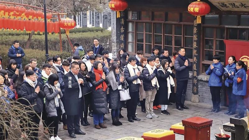 復刻連爺爺行程　傑青團交流走味又紅又統
