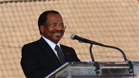 現年92歲的喀麥隆總統畢亞（Paul Biya）宣布，他將在10月舉行的大選中尋求第8個總統任期，延續43年掌權。（圖／翻攝自Paul Biya臉書）