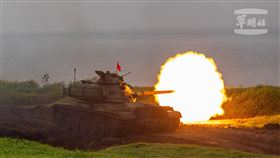 ▲第一作戰區14日清晨執行「要域火殲實彈射擊」。（圖／軍聞社提供） 