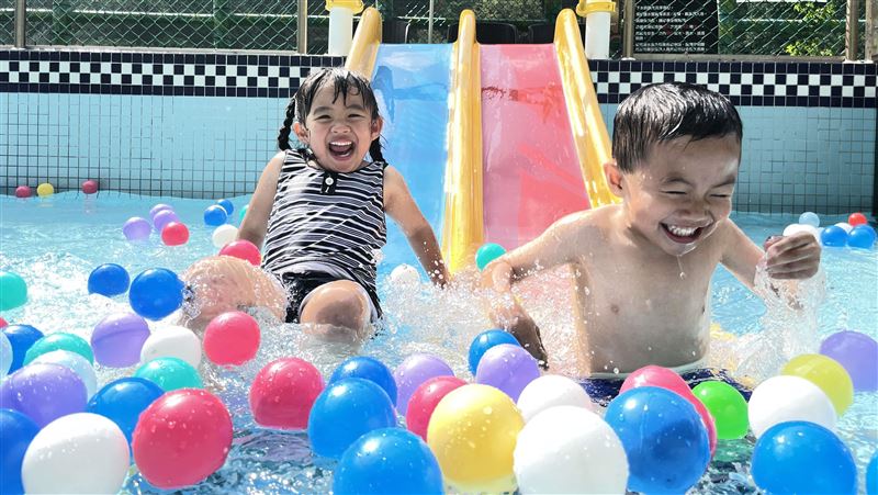 飯店大玩CALL-IN梗！來電訂房抽盲盒？