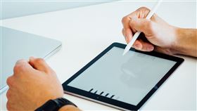 2025上半年平板銷量Top 10出爐!萬元以下iPad退場，iPad 10.9十代WiFi（64G）幾乎售罄。（圖／品牌業者提供）