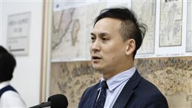 方姓助理的遺孀首度現身，控訴先生遭葉言語羞辱及精神虐待，並侵害勞權，葉元之回應了。