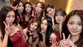 TWICE、周子瑜。（圖／翻攝自TWICE IG）