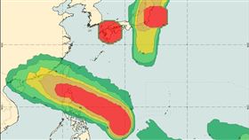 天氣風險表示，菲律賓東方的季風槽（颱風窩）相當活躍。（圖／翻攝自天氣風險 WeatherRisk臉書）