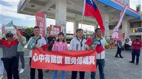 ▲剛挺過罷免的南投縣議員陳玉鈴前往花蓮為罷團站台宣講。（圖／民進黨提供） 