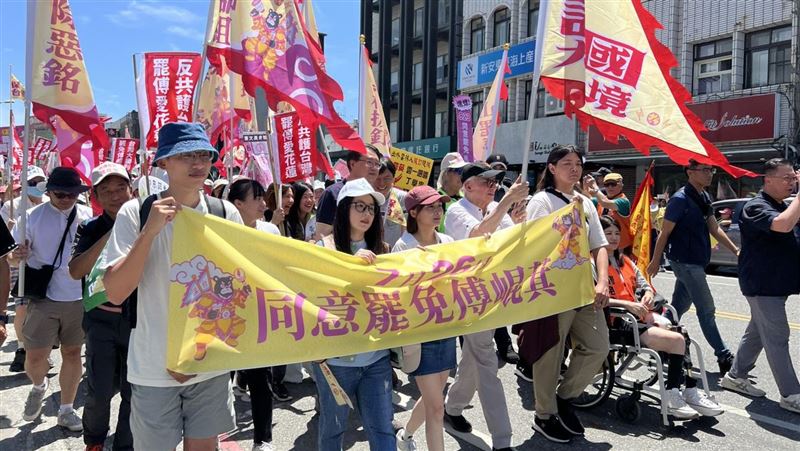 公民團體發起大罷免行動，首波24藍委將於726投票。（圖／記者劉秀敏攝影）