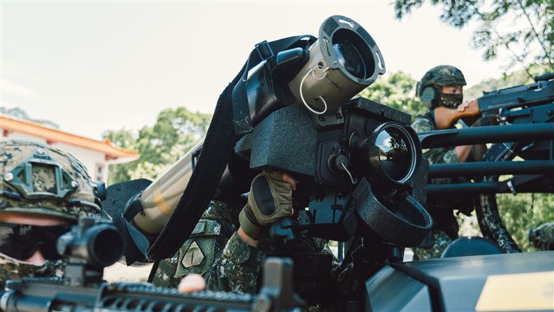 模擬共軍登陸台北港！刺針、標槍飛彈伏擊