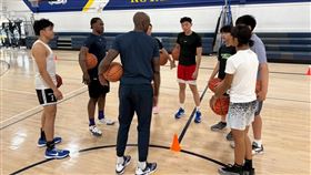 LTU OSSD攜手皇冠高中舉辦暑期籃球ESL領袖營（業配勿用）
