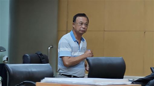 偷賣股避損25萬　冠軍建材會計師獨董起訴