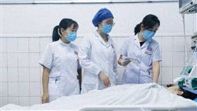 大陸湖南省,人民醫院,急診科,減肥,蔬菜,瀉藥（圖／翻攝自微博）