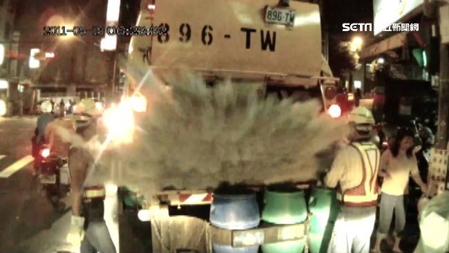 曾害垃圾車一壓就氣爆　5類物品丟錯噴6千