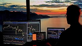 ▲道瓊大跌那指卻創高，日韓股開盤呈現上揚。（示意圖／PIXABAY）  