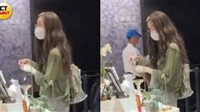 本刊讀者巧遇范瑋琪在台北松山文創園區逛街。（圖／讀者提供）

