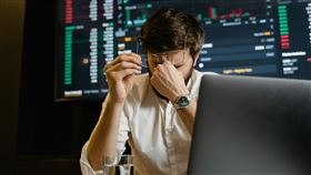 ▲現階段在利率仍高之下，債券價格已接近探底，投資人可把握機會加碼布局。（示意圖／PEXELS）