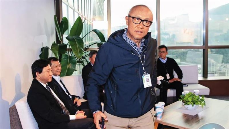 黃仁勳兆元宴座上賓　緯創黃柏漙資歷顯赫