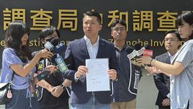 李宇翔今（16）日現身調查處，表示自己握有確切證據。（圖／翻攝畫面）