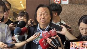 ▲民進黨立委王世堅出席中常會前受訪。（圖／記者劉秀敏攝影）