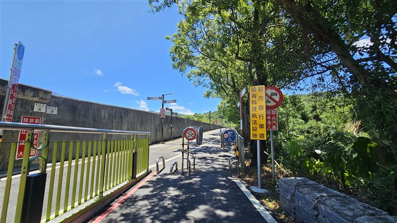 汐止大坑溪自行車道入口