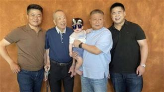 顏清標爸今出殯！公祭4小時…須搭接駁車