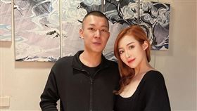 鳳梨遭開槍二度發聲（圖／翻攝自臉書）