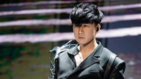 林俊傑在巡演演出最終場證實罹患心臟疾病。（圖／翻攝自林俊傑IG）