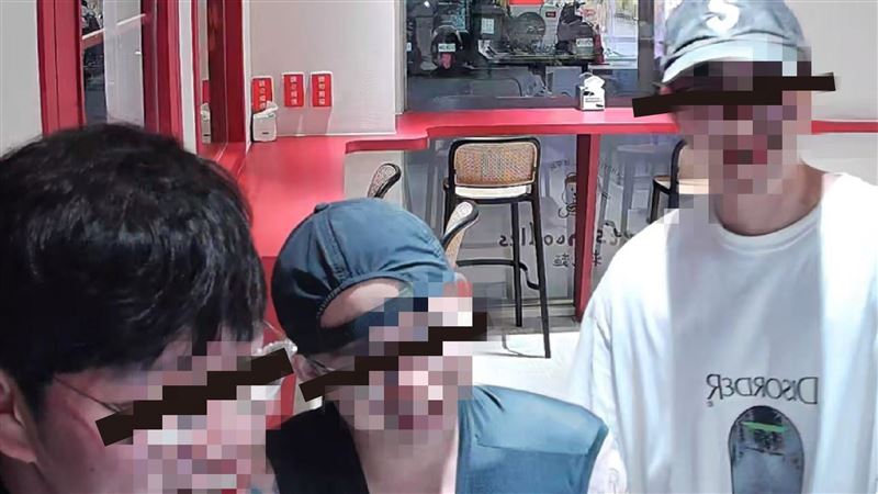 3男偷蛋肉　無人泡麵店曝長相：7天後提告
