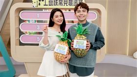 白家綺跟黃豪平主持。（圖／民視提供）