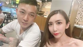 罔腰鳳梨。（圖／翻攝自臉書）