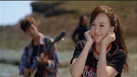 喬幼與兒子恩睿首度合唱新曲〈咱來合唱一首歌〉。（圖／喬幼提供）